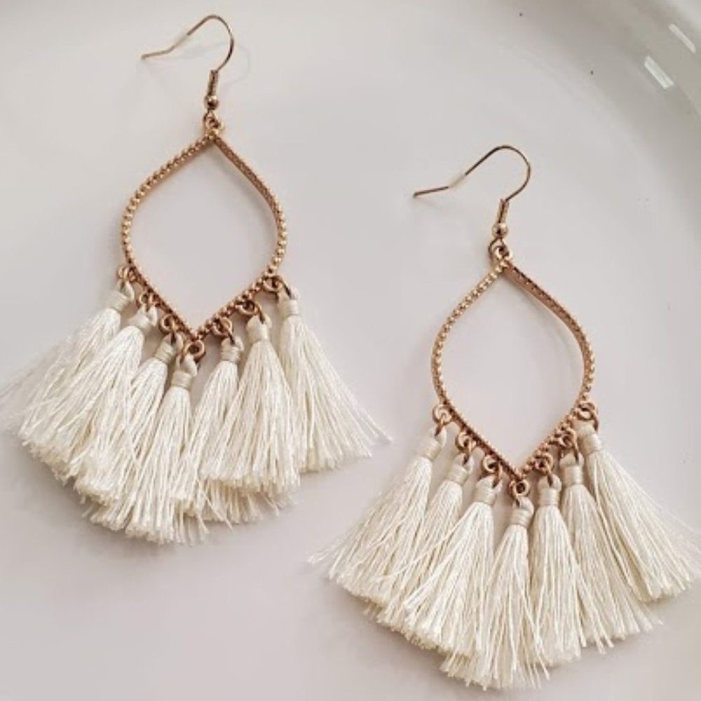 White or Hot Pink Tassels